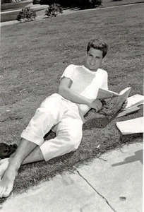Tony Dow scatto pubblicitario collegiale primi anni 60, collezione uomo gay 4x6 - Foto 1 di 1