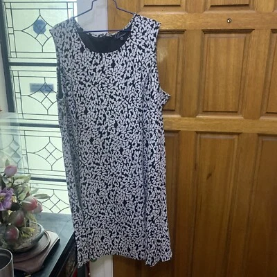 Vestido GK George Kotsiopoulos Manga Larga Calce y Acampanado Negro/Blanco 26W Foto 1 de 4