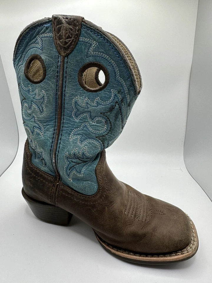 Bota Ariat Crossfire azul-petróleo e marrom menino SAPATO ÚNICO ESQUERDO tamanho 9.5 - Imagem 1 de 1