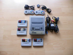 Super Nintendo Konsole - 2 Controller # 4 Mario Spiele - Bild 1 von 9