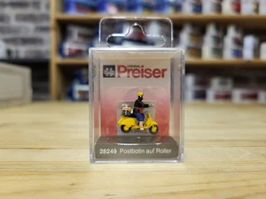 Preiser H0 028249 Cartero en scooter. Nuevo embalaje original - Imagen 1 de 1