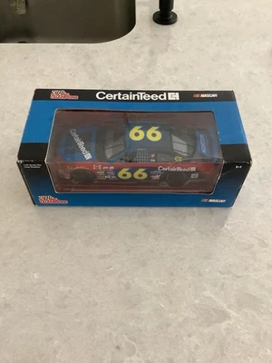 Gm Goodyear Jeff Green #66 2006 1/24 NASCAR diecast Foto 1 de 4