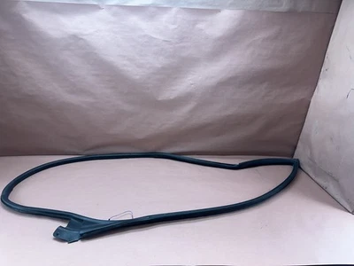 Прокладка уплотнительная для передней правой двери купе BMW E46 330CI 154 тыс. миль от оригинального производителя - Изображение 1 из 4