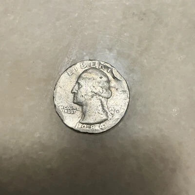 1984 WASHINGTON QUARTER - MULTIPLE ERRORS - Filled D, RIM ERROR, Collectable !!! - Image 1 of 2