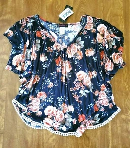 Pink Flowers on Dark Blue Background Lace Trim Ladies Blouse Size Medium New! - Picture 1 of 9