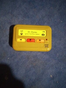 B. Spielzeug Grün Dr. Doctor Give Me The News elektronischer Spielzeug-Pager mit Sounds - Bild 1 von 5