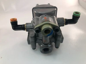 Bendix K021560 Air Brake Spring Brake Modulating Valve New - Picture 1 of 12