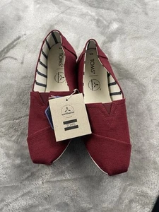 Toms Red Womens Size 6 Canvas NWT Black Cherry Heritage Slip On New - Picture 1 of 5