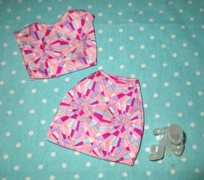 Barbie Favoritos de Moda Años 2000 en Joya Niña Barbie Rosa Lavanda Estampado Ropa Foto 1 de 3