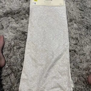 Southern Living Linen/Cotton Table Runner 14" L x 72" W, Silver - Picture 1 of 4