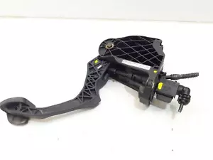 2009 VOLKSWAGEN JETTA 1K2721059CM CLUTCH PEDAL AND MASTER CYLINDER - Picture 1 of 4