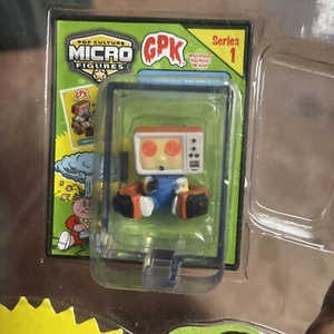 World's Smallest Pop Culture Micro Figures -Garbage Pail Kids Tee-Veer Stevie - Picture 1 of 5