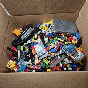 Lego 5 Pfund zufällige Bulk Stücke Stücke von Sets/verschiedene Stücke, sauber - Bild 1 von 10