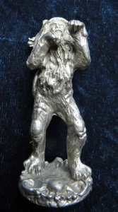 Estatuilla Comstock Peltre Mago de Oz León Cobarde - Imagen 1 de 5