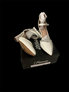 White Shoes Size 5 ,6,7,8 - Picture 1 of 2