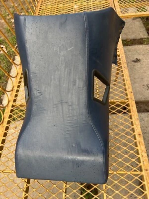 REPOSABRAZOS CONSOLA CENTRAL TRASERA PORSCHE 928 S AZUL Foto 1 de 4