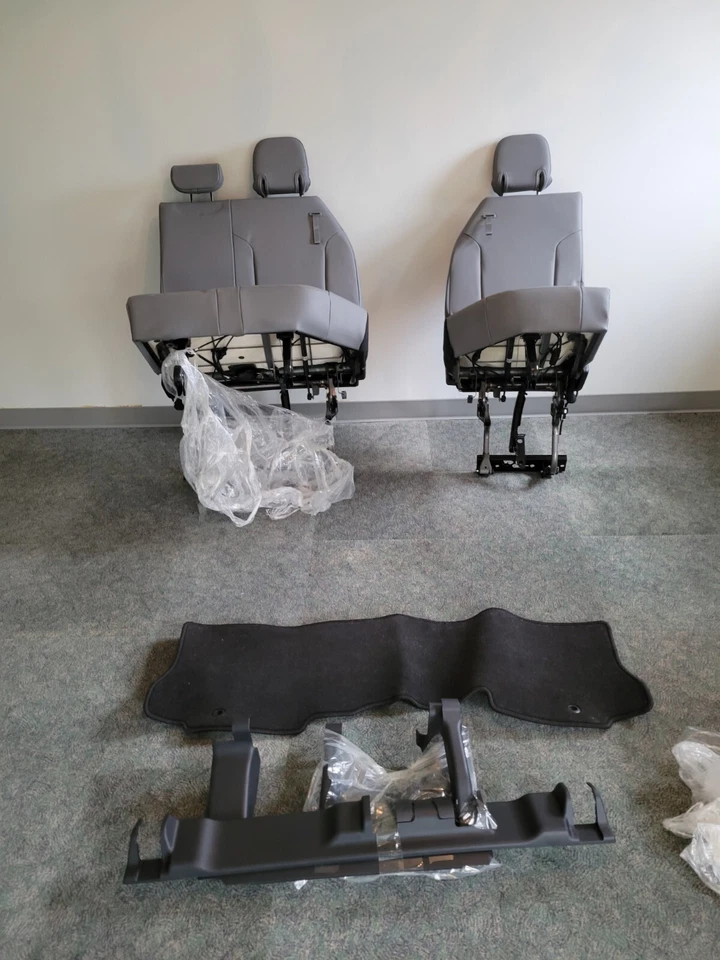 Toyota Sienna 2022 tercera fila asientos ¡Nuevo! Foto 1 de 4