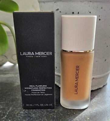 Laura Mercier 4C1 PRALINE Real Flawless Weightless Perfecting Foundation 1 Fl oz - Image 1 of 2
