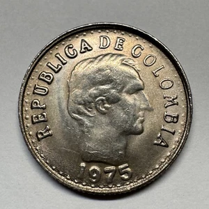 1975 Colombia 10 Centavo - Coin #C-004 - Picture 1 of 2