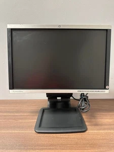 HP LA1905WG 19 Inch LCD Monitor Black Adjustable VGA 5E - Picture 1 of 3