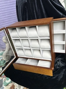 Songmics 12-fach Uhrenbox aus Holz mit extra Schubladen - Bild 1 von 12