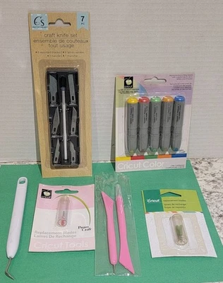 Cricut Shape Combo - Pens/Markers, 2 Replacement Cutters, Pick & Cutter Tools - Изображение 1 из 4
