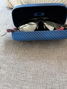 Oakley PLAINTIFF 004057-07 Matte Black/Polarized Black Iridium Lens - Picture 1 of 8
