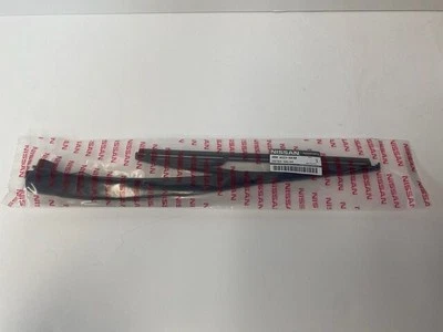 Genuine Nissan Kicks Rear Wiper Arm Assembly 28780-5RL0A NEW OEM - Image 1 of 4