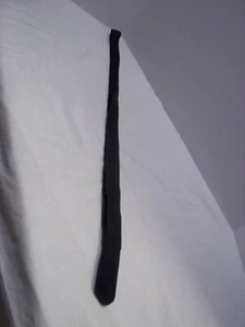 Corbata delgada Kramer's Honolulu negra 100 % seda - Imagen 1 de 4