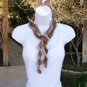 Collana Lariat sciarpa estiva spirale maglia uncinetto stretta piccola magra marrone beige - Foto 1 di 10