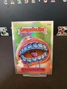 2021 Garbage Pail Kids Topps Chrome Refractor Toothie Ruthie B2-T11 - Picture 1 of 2