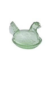 Huhn limettengrün Glas bedeckt Henne auf Korb Süßigkeiten Potpourri Schmuck - Gefälligkeiten - Bild 1 von 4