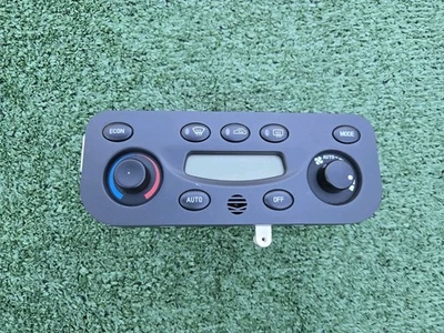 2001-2005 Saturn L-series L200 L300 AC Heater Climate Control Digital OEM 01-05 - Image 1 of 4