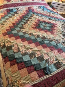 Colcha de algodón verde rosa rojo beige retazos 102" x 88 Q K granja - Imagen 1 de 23