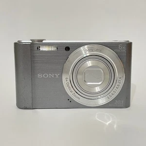 Sony Cyber-shot DSC-W810 20.1 MP Digitalkamera - Silber - Bild 1 von 11