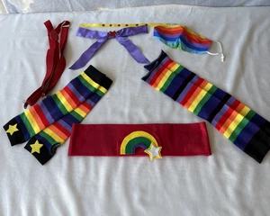 Rainbow Brite inspiriert Kostüm Zubehör Set Armstulpen Gürtel Socken Hosenträger - Bild 1 von 8