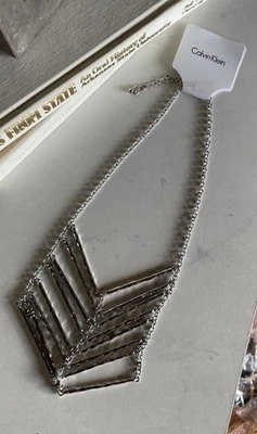 Nuevo Collar de Plata Flecha Articulada Calvin Klein Nordstrom’s  Foto 1 de 3