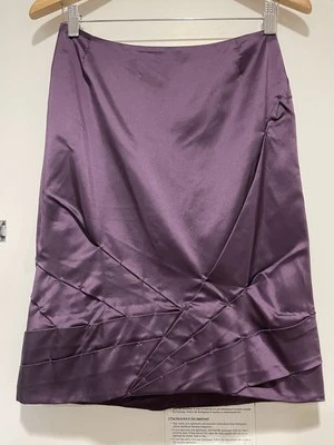 MIU MIU by PRADA 100% silk satin purple pin tuck skirt sz 38 pre-owned - Image 1 of 4