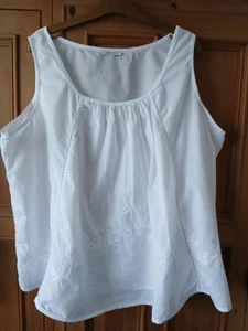 Lovely, Cool, Airy Fine White Cotton Embroidered Sleeveless Top Novica, 22/24? - Picture 1 of 9