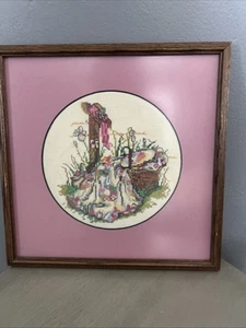 GERAHMTER VIKTORIANISCHER PAULA VAUGHAN KREUZSTICH GERAHMT/MATTIERT WANDBEHANG - Bild 1 von 3