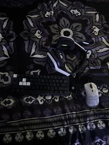 keyboard and mouse with wireless headset - Afbeelding 1 van 5