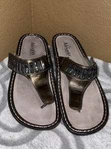 Sandalias cómodas Alegria Carina charol verde tanga para mujer talla 41 EE. UU. 10,5-11 - Imagen 1 de 10