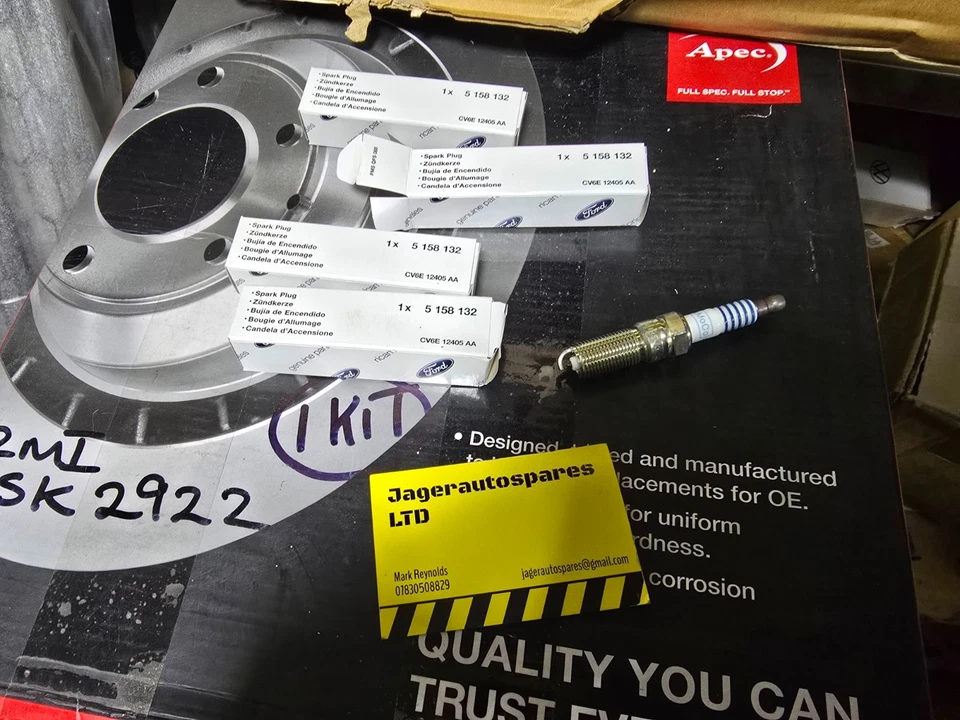 Ford Focus Galaxy S-Max Mondeo Fiesta Kuga Set Of 4 Spark Plugs. Genuine 5158132 - Image 1 of 1