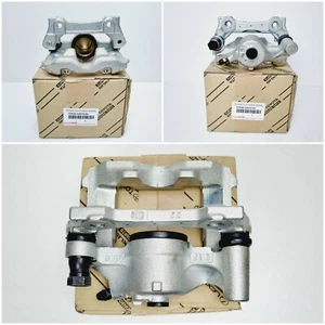 PINZA DE FRENO TRASERA GENUINA LEXUS IS200D IS220D IS250 + PORTADOR VENTILADO TRASERO DERECHO - Imagen 1 de 4