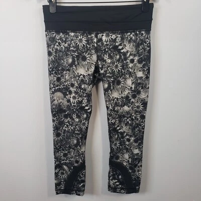 Leggings Lululemon Mujer Cortos Capri Margarita Floral Negro Blanco Talla 6 / A79 Foto 1 de 4