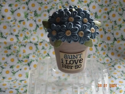NEW BLOSSOM BUCKET 'AUNT I LOVE YOU SO"BLUE DAISIES IN  IN BLUE VASE # 164-10975 - Image 1 of 4
