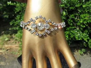 Exquisite Vintage Rhinestone Bracelet. A MUST HAVE! - Afbeelding 1 van 9