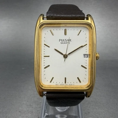 Мужские часы Seiko Pulsar Tank 28 мм белый циферблат золотистый цвет дата V532-5D00 новый аккумулятор - Изображение 1 из 4