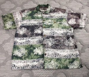 Vintage Sideout Shirt Mens Large Green Floral Tribal Animal Print Made In USA - Picture 1 of 10