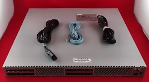 Conmutador de red administrado Arista DCS-7150S-24-CL-F 24 puertos 10 Gb SFP+ con 2x fuente de alimentación de 460 W - Imagen 1 de 4